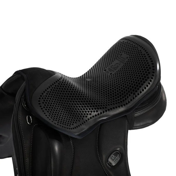 fundis-equestrian202607250120453302495