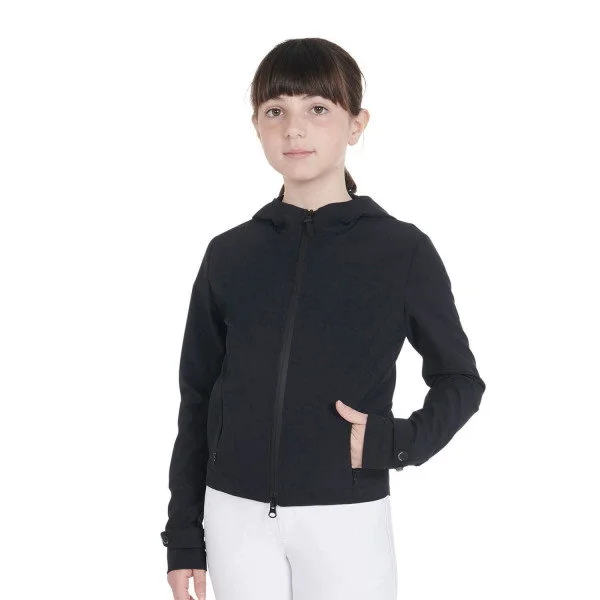 fundis-equestrian202607250555383331147