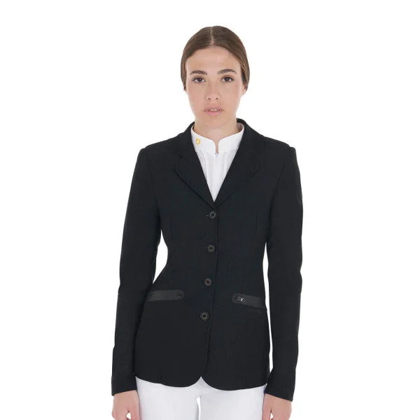 fundis-equestrian202607250557243331319